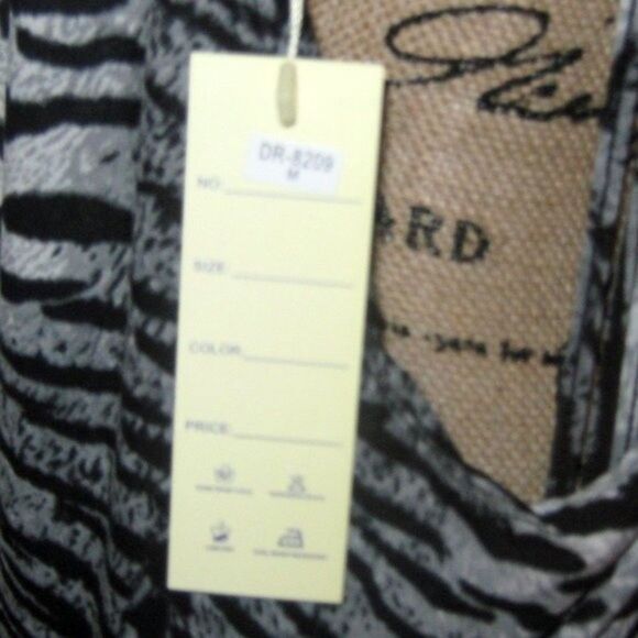 Day Night Medium Tiger Print Bodycon Dress NWT - Picture 6 of 16